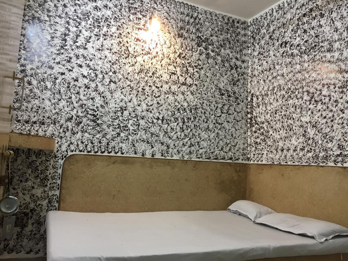 ניו דלהי Karam Durga Guest House מראה חיצוני תמונה
